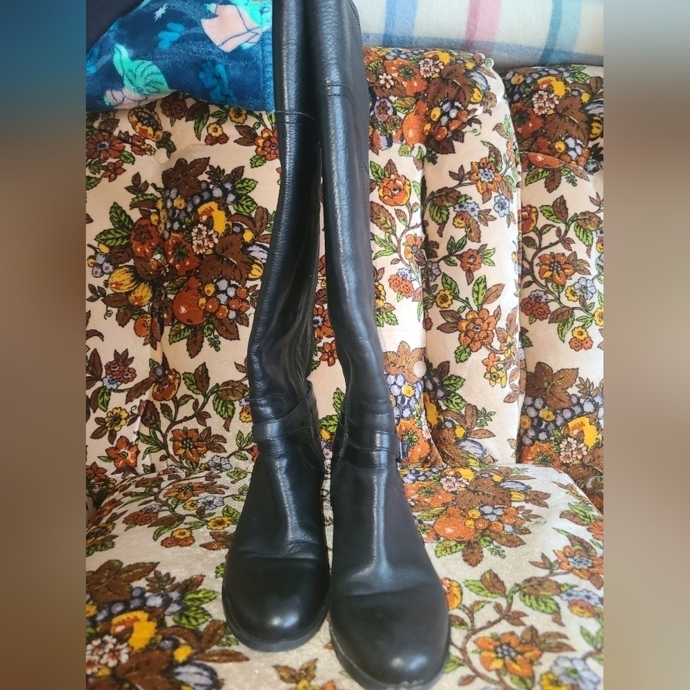 Boot - Picture 11 of 14